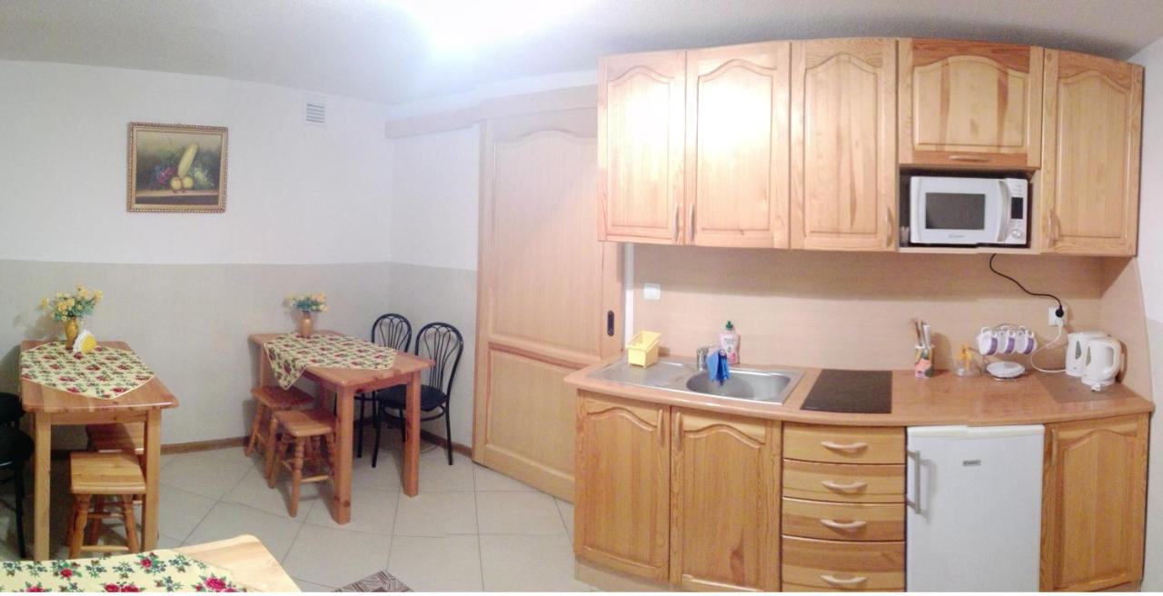Ulitery Homestay *