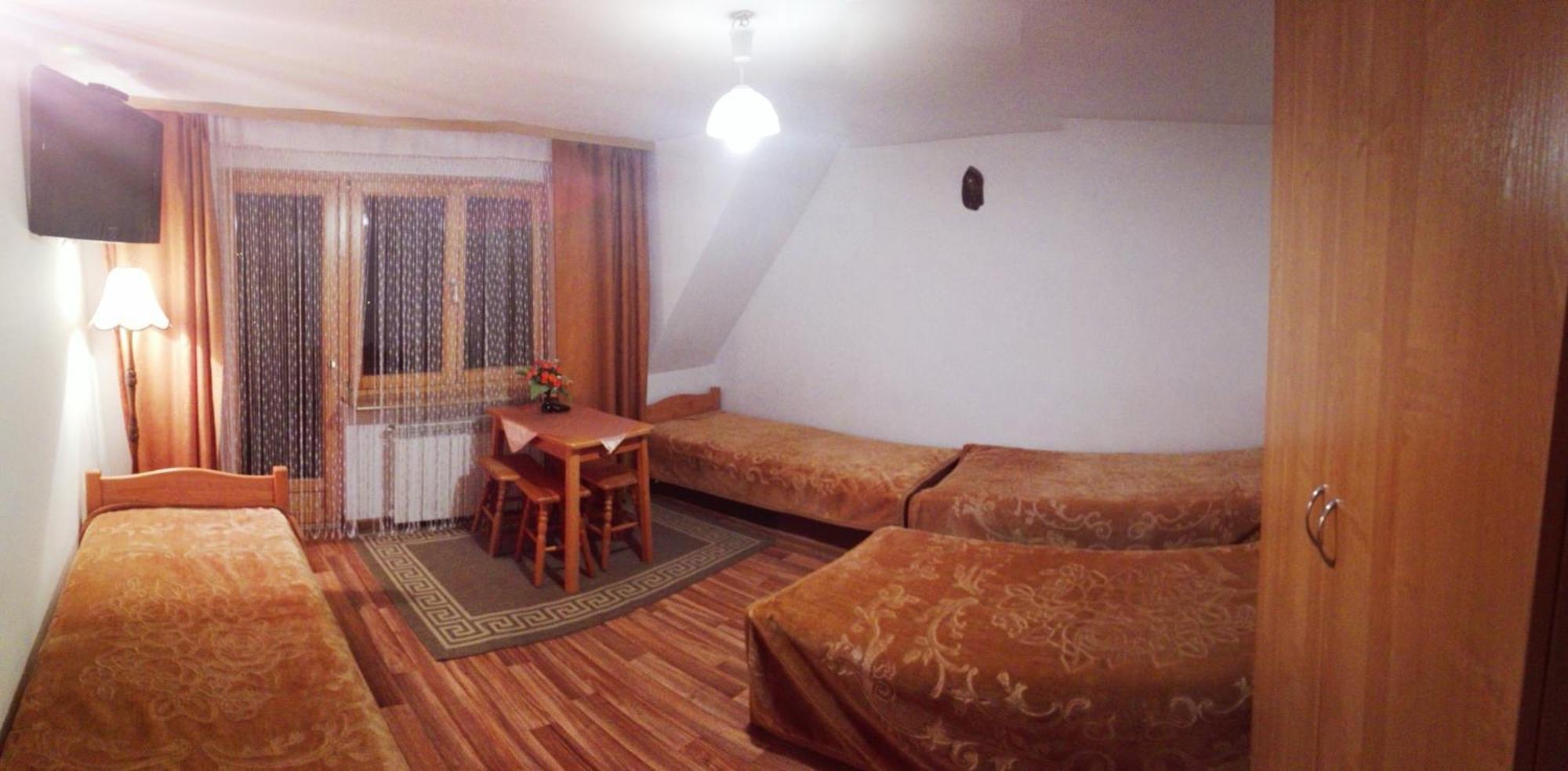 Ulitery Homestay *